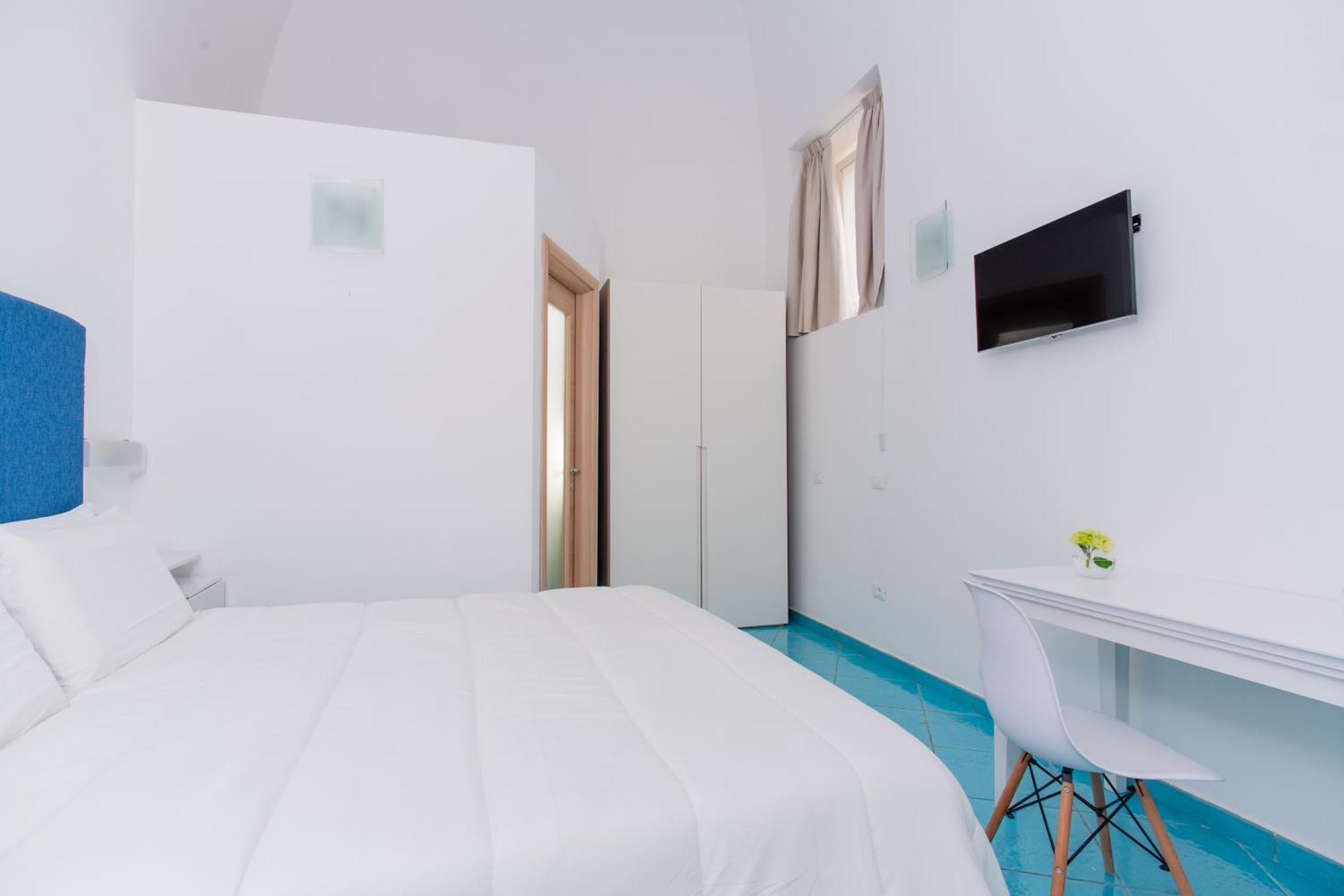 Palazzo Gargiulo Luxury Rooms & Suites Sorrento Exterior photo